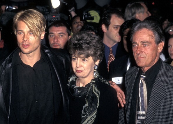 Brad Pitt`s parents and siblings
