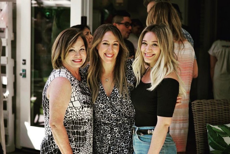 Hilary Duff's family - mother and sister