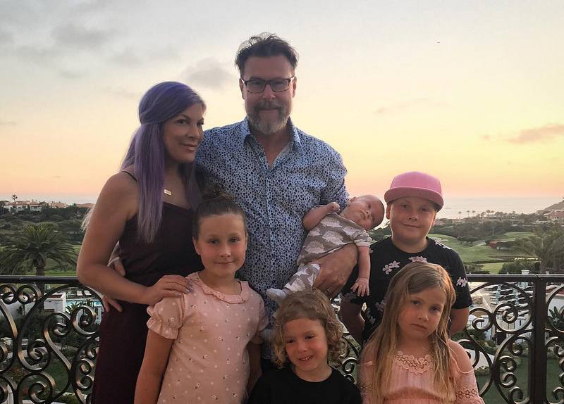 Tori Spelling's family: parents, siblings, husband and kids