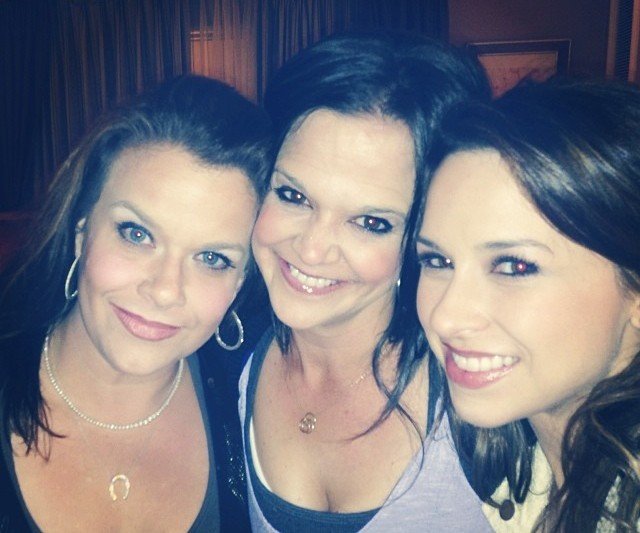 Lacey Chabert's siblings - sisters Wendy and Crissy