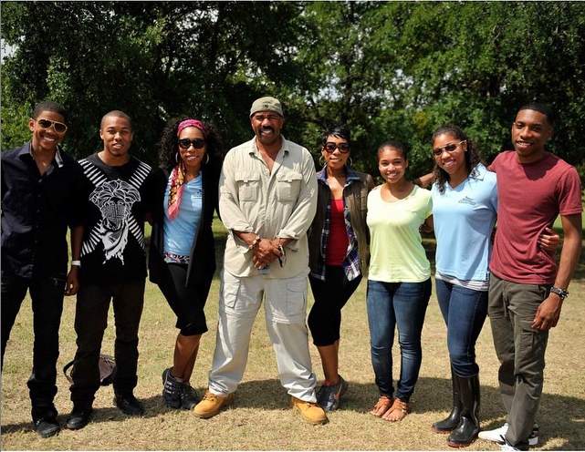 Steve Harvey's family: parents, siblings, wife and kids