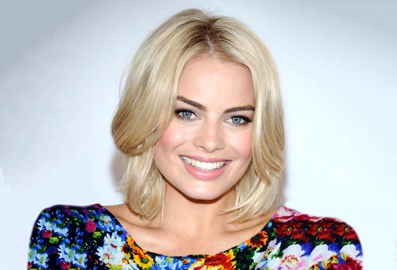 Margot Robbie's family: parents, grandparents, siblings, husband and kids