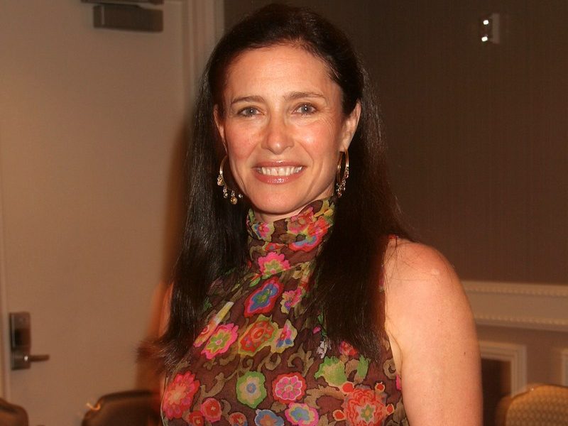 Mimi Rogers' family: parents, siblings, husband and kids