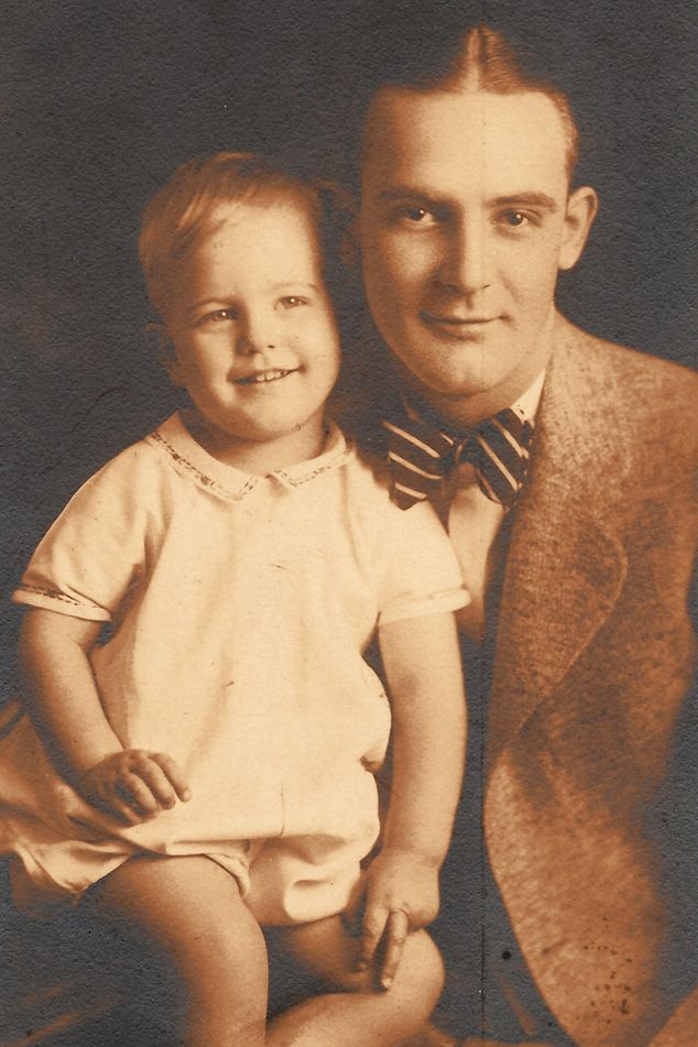 Dick Van Dyke's family - father Loren Wayne “Cookie” Van Dyke