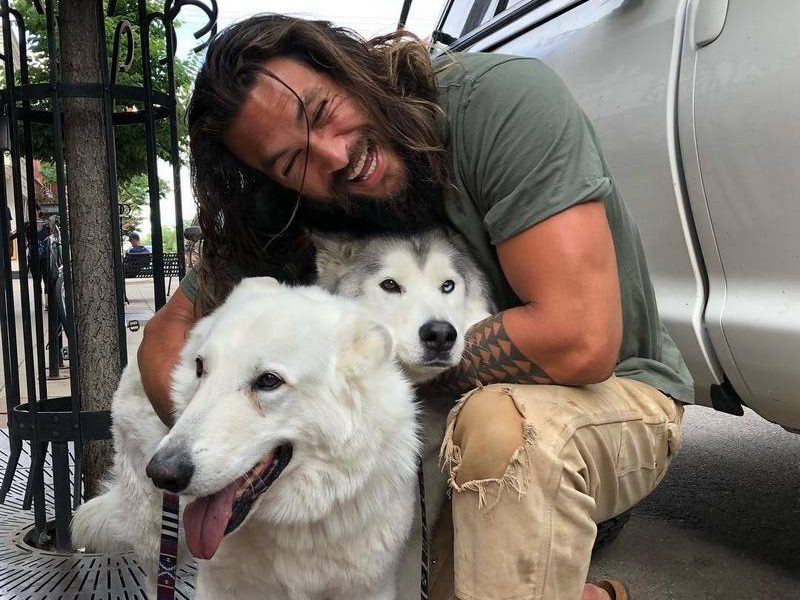 Jason Momoa's family: parents, siblings, wife and kids