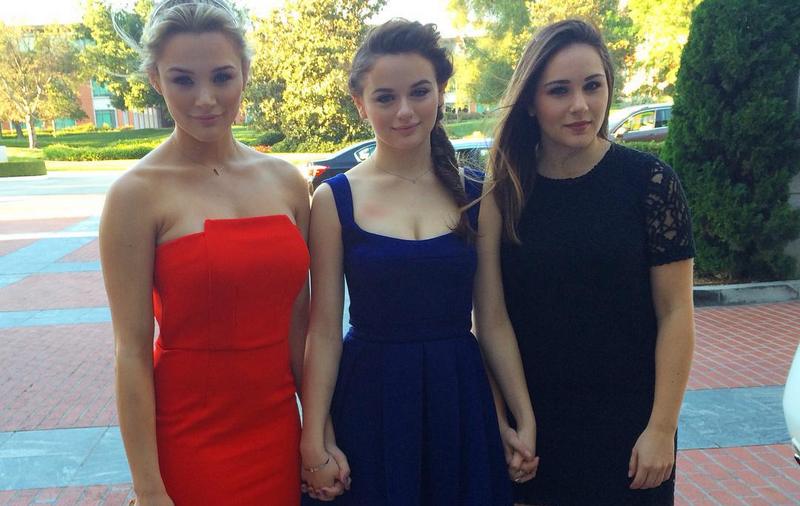 Joey King's family - 2 sisters