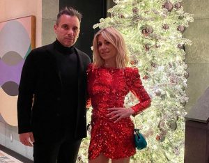Comedian Sebastian Maniscalco Family: Wife, Kids, Sister, Parents - BHW